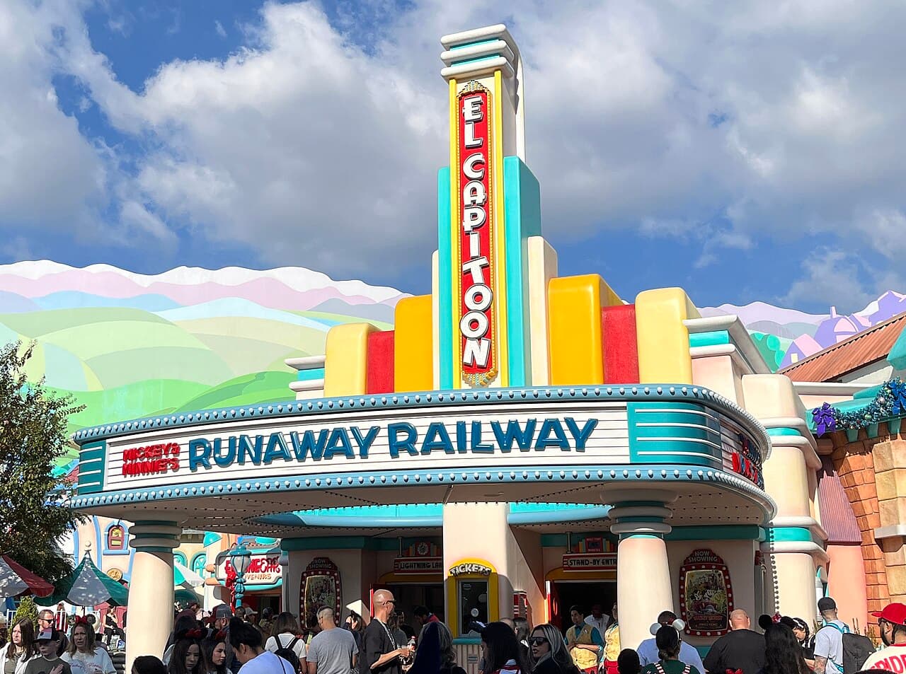 Mickey & Minnie's Runaway Railway