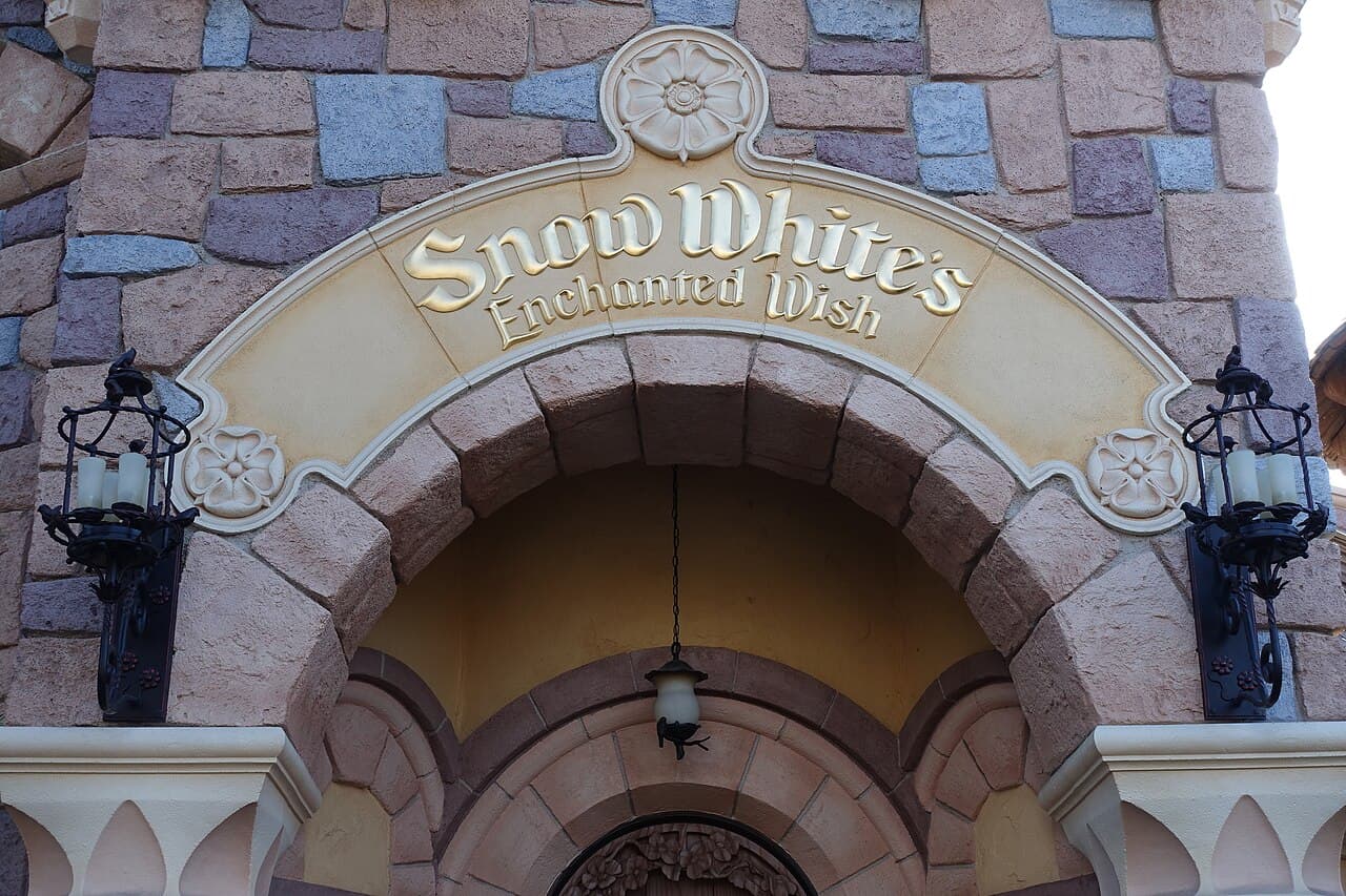 Snow White's Enchanted Wish at Disneyland