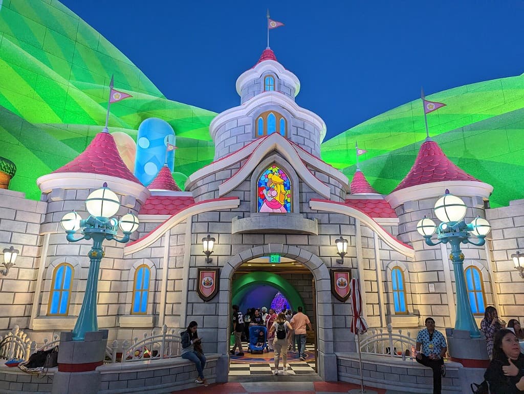 Universal Studios Hollywood with Kids: Ride Heights, Warnings and Tickets