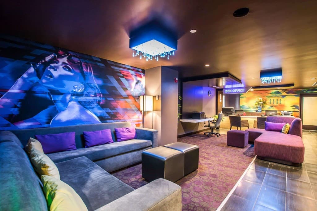 Tilt Hotel Universal/Hollywood near Universal Studios Hollywood